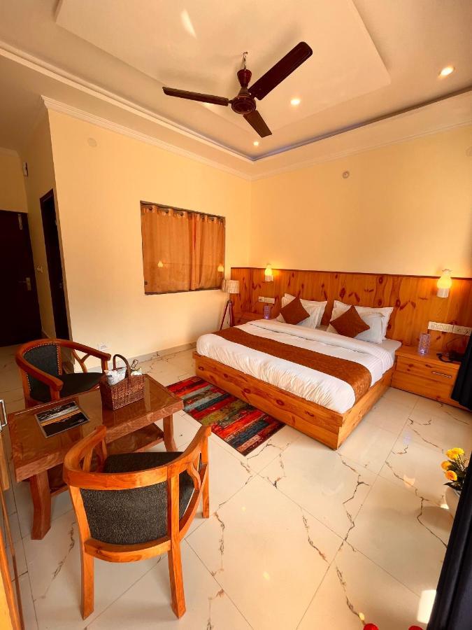 Sitara Resort, Scenic Mountain View Rooms With Balcony & Terrace Mussoorie Exteriör bild